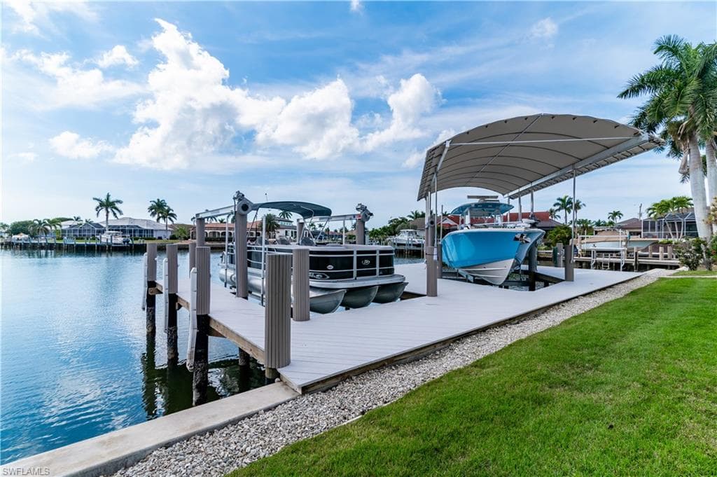 1845 Honduras Ave, Marco Island, FL 34145-35