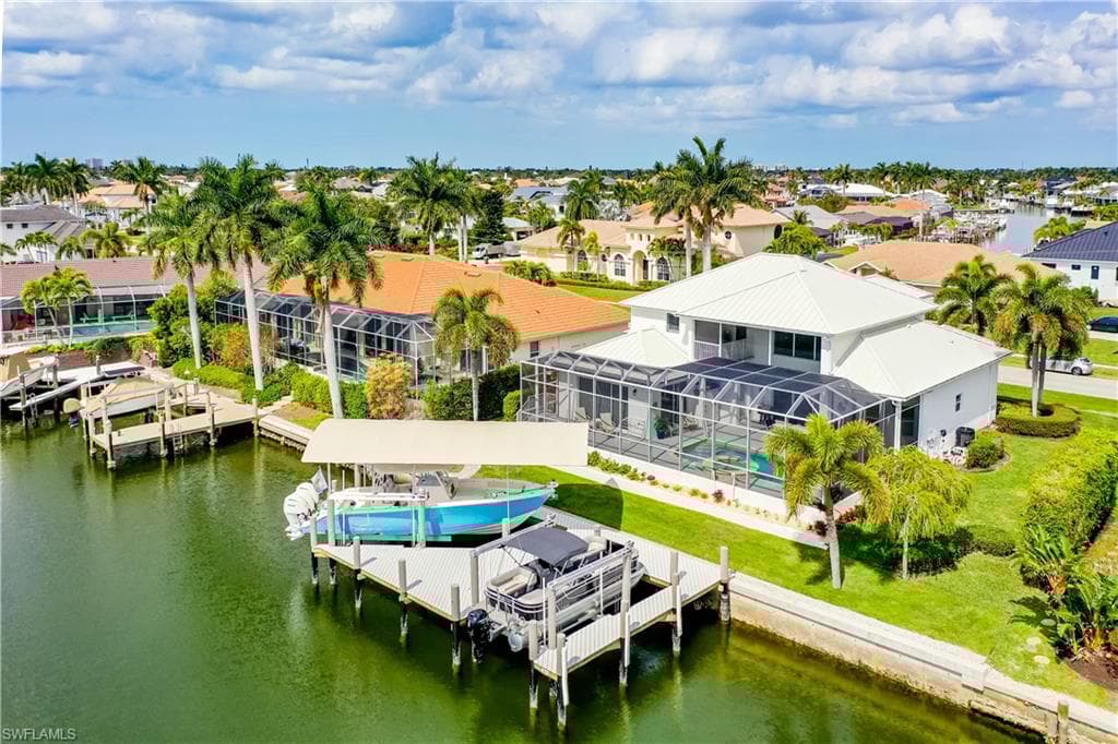 1845 Honduras Ave, Marco Island, FL 34145-39