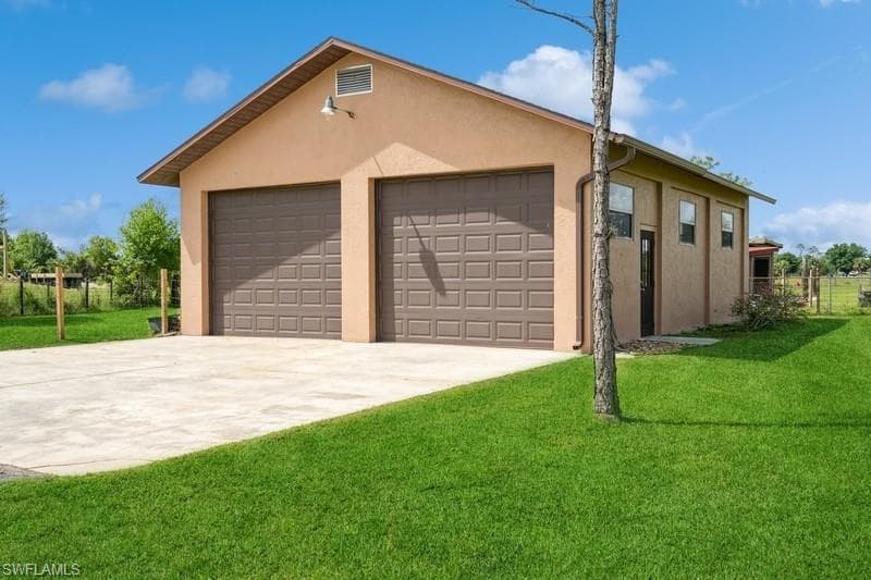 6670 Pangola Rd, Fort Myers, FL 33905-32