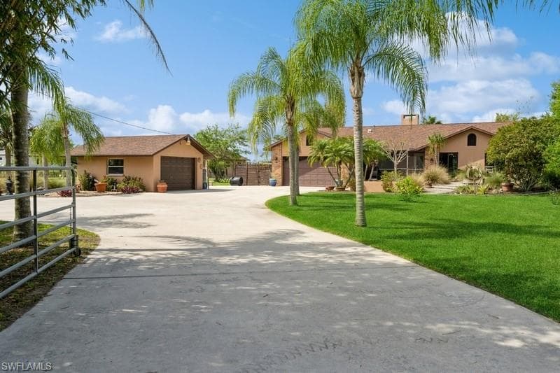 6670 Pangola Rd, Fort Myers, FL 33905-38