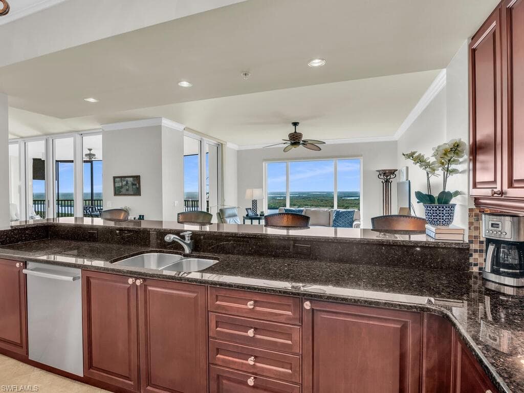 1050 Borghese Ln 1405, Naples, FL 34114-16