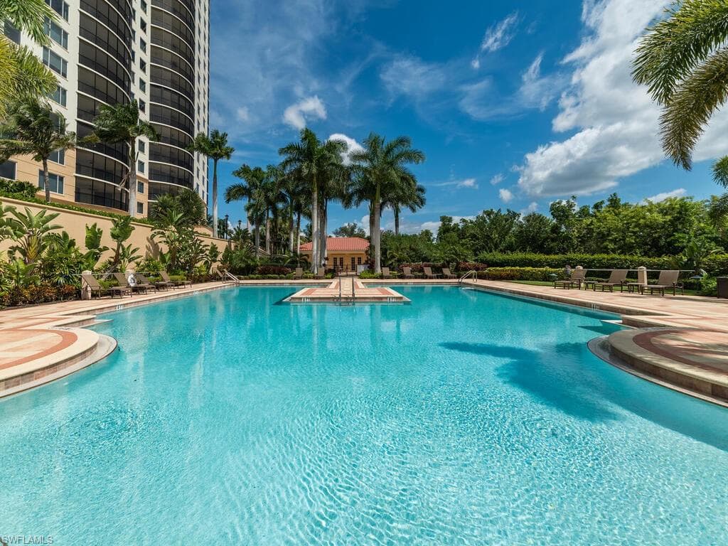 1050 Borghese Ln 1405, Naples, FL 34114-40