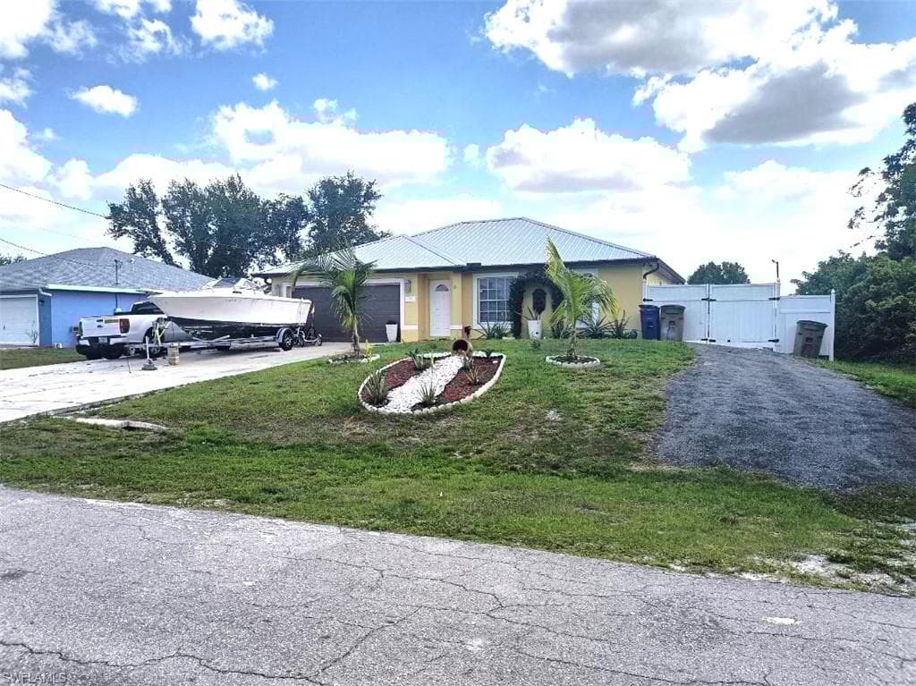 3111 6th St SW, Lehigh Acres, FL 33976-4