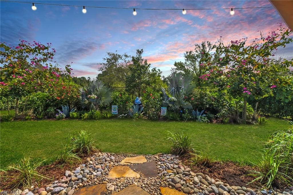 2215 Vermont Ln, Naples, FL 34120-19
