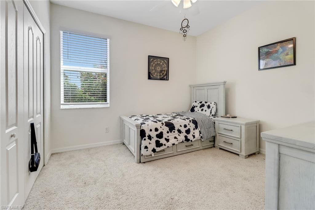 2215 Vermont Ln, Naples, FL 34120-8