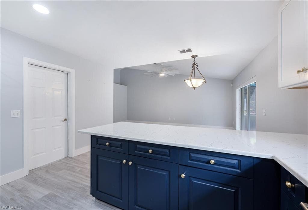 374 Dover Pl 803, Naples, FL 34104-11