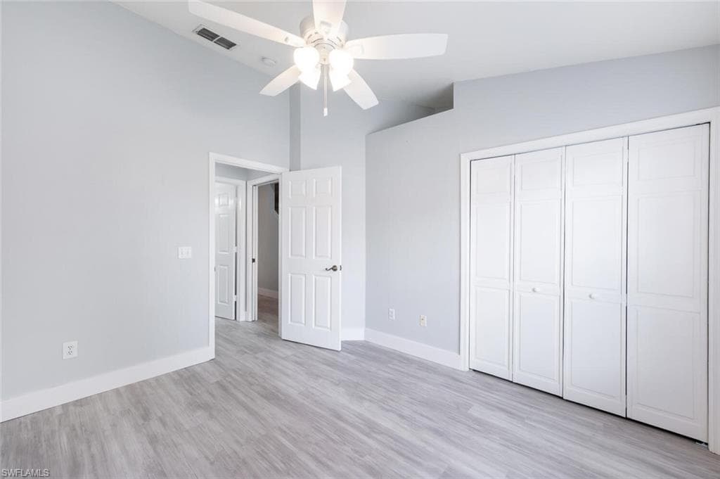 374 Dover Pl 803, Naples, FL 34104-17
