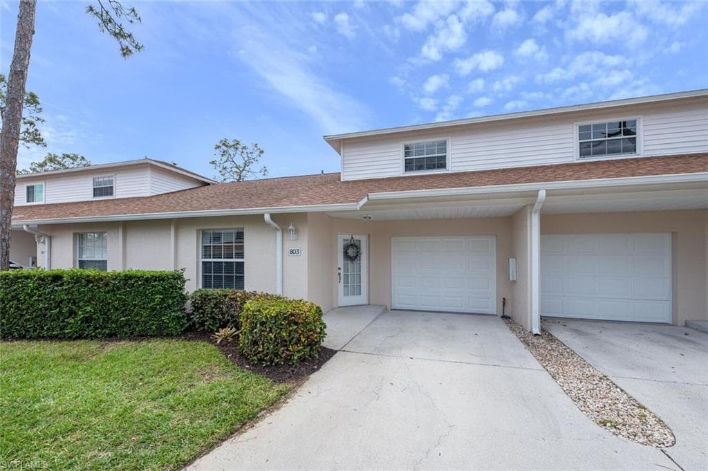 374 Dover Pl 803, Naples, FL 34104-1