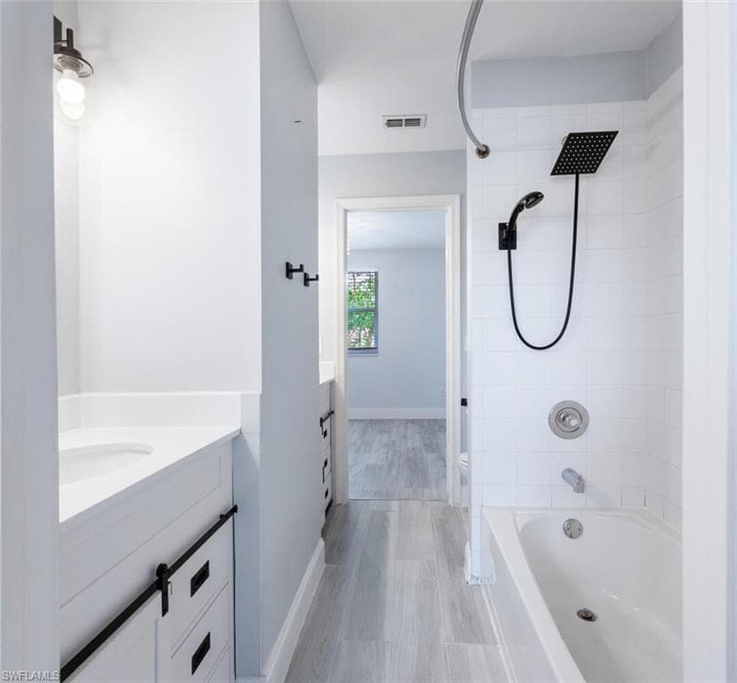 374 Dover Pl 803, Naples, FL 34104-24