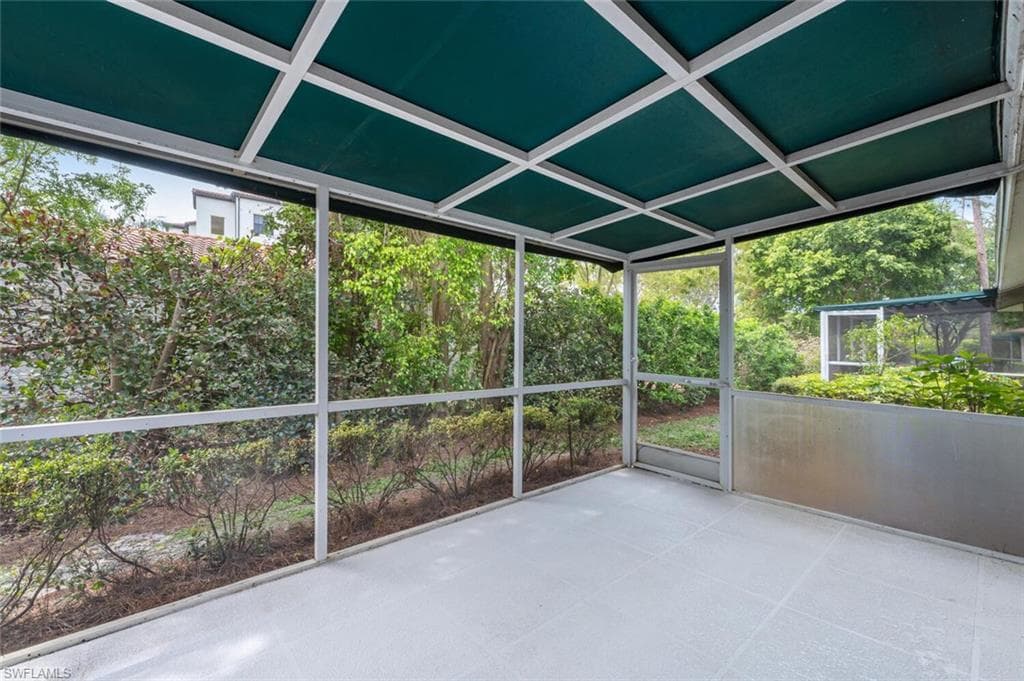 374 Dover Pl 803, Naples, FL 34104-29