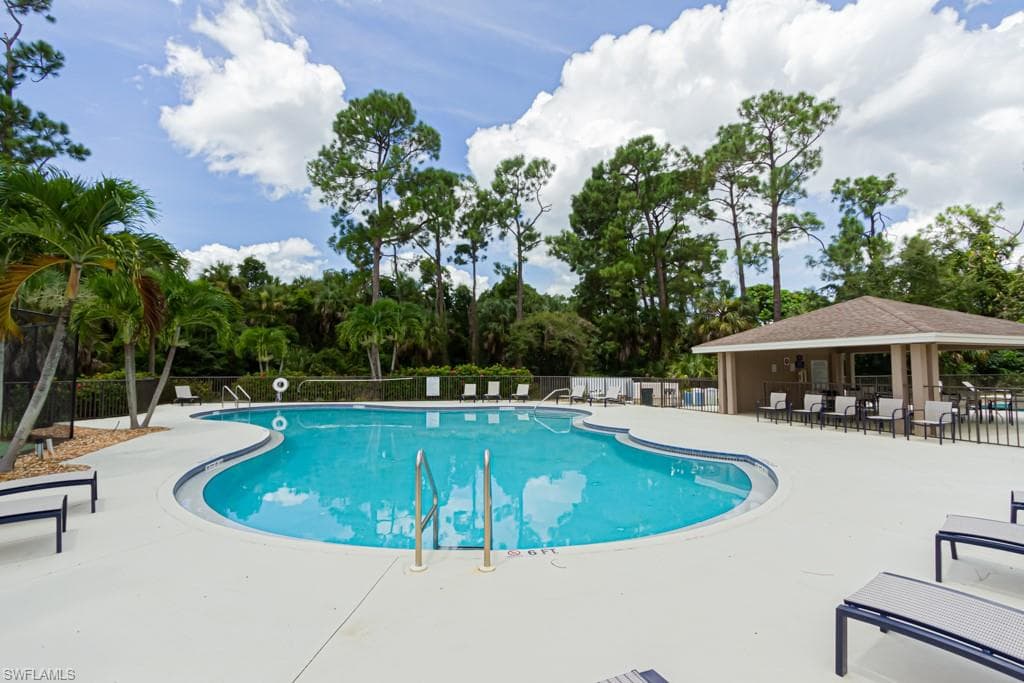 374 Dover Pl 803, Naples, FL 34104-32