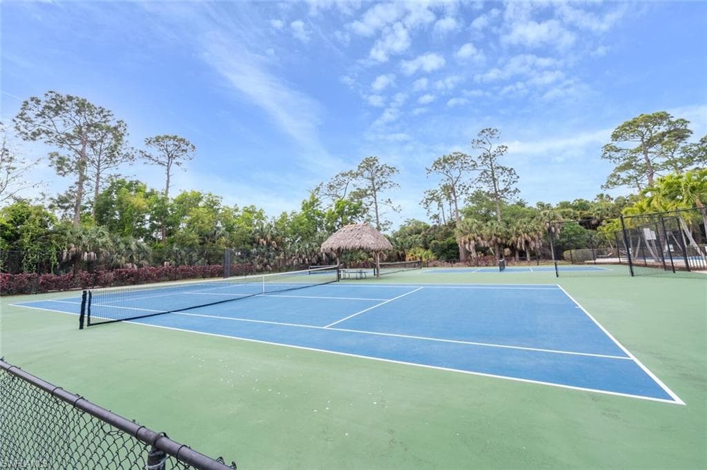 374 Dover Pl 803, Naples, FL 34104-37