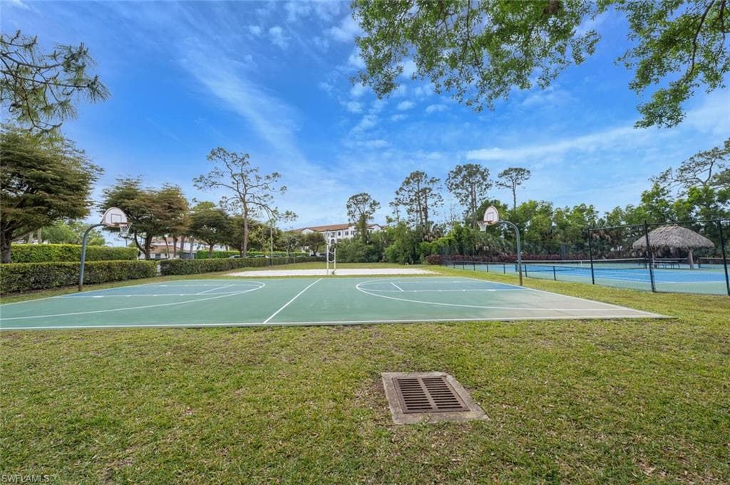 374 Dover Pl 803, Naples, FL 34104-39
