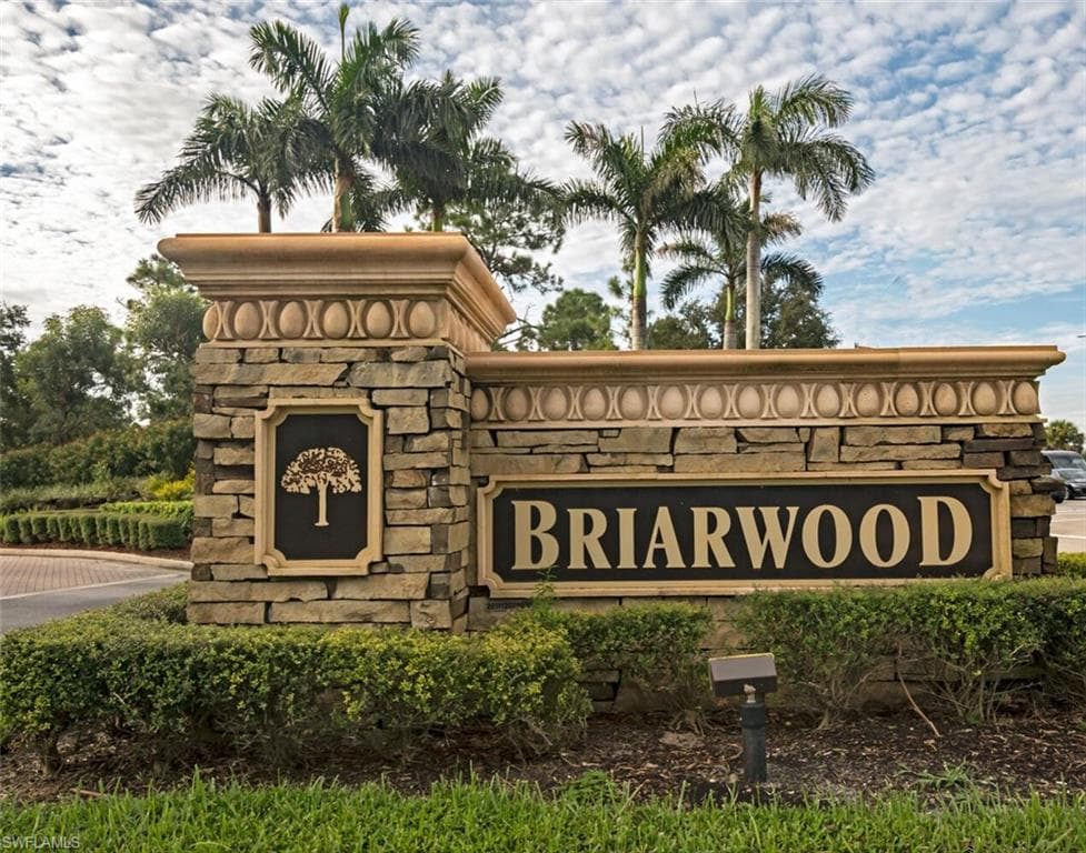 374 Dover Pl 803, Naples, FL 34104-45
