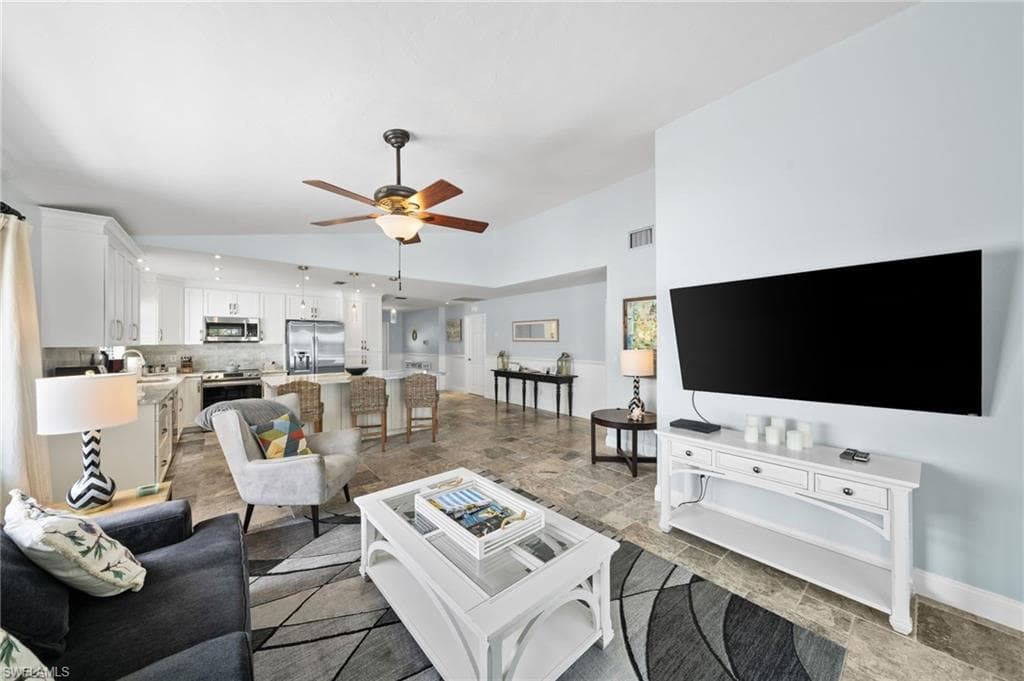 521 102nd Ave N, Naples, FL 34108-14