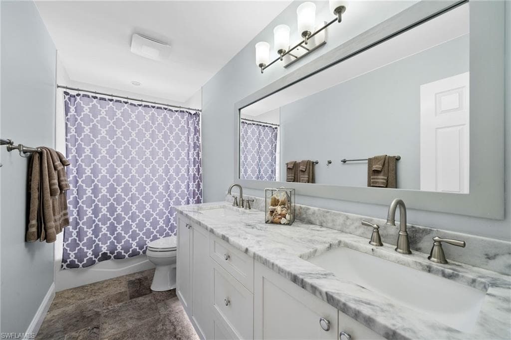 521 102nd Ave N, Naples, FL 34108-21