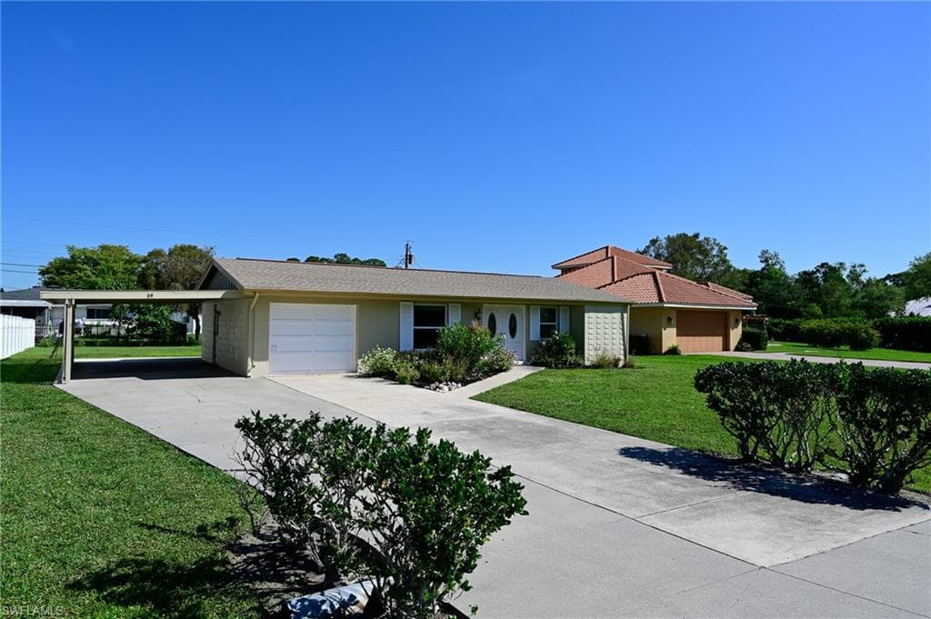 39 8th St, Bonita Springs, FL 34134-3