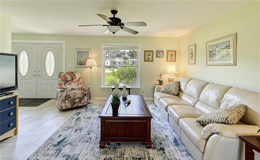 39 8th St, Bonita Springs, FL 34134-7