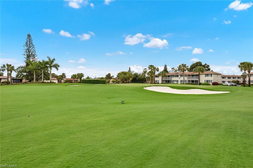 272 Winners Cir 4, Naples, FL 34112-9
