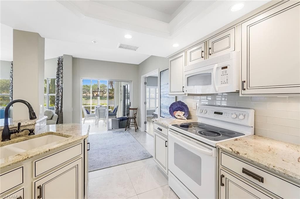13234 Sherburne Cir 1101, Bonita Springs, FL 34135-11