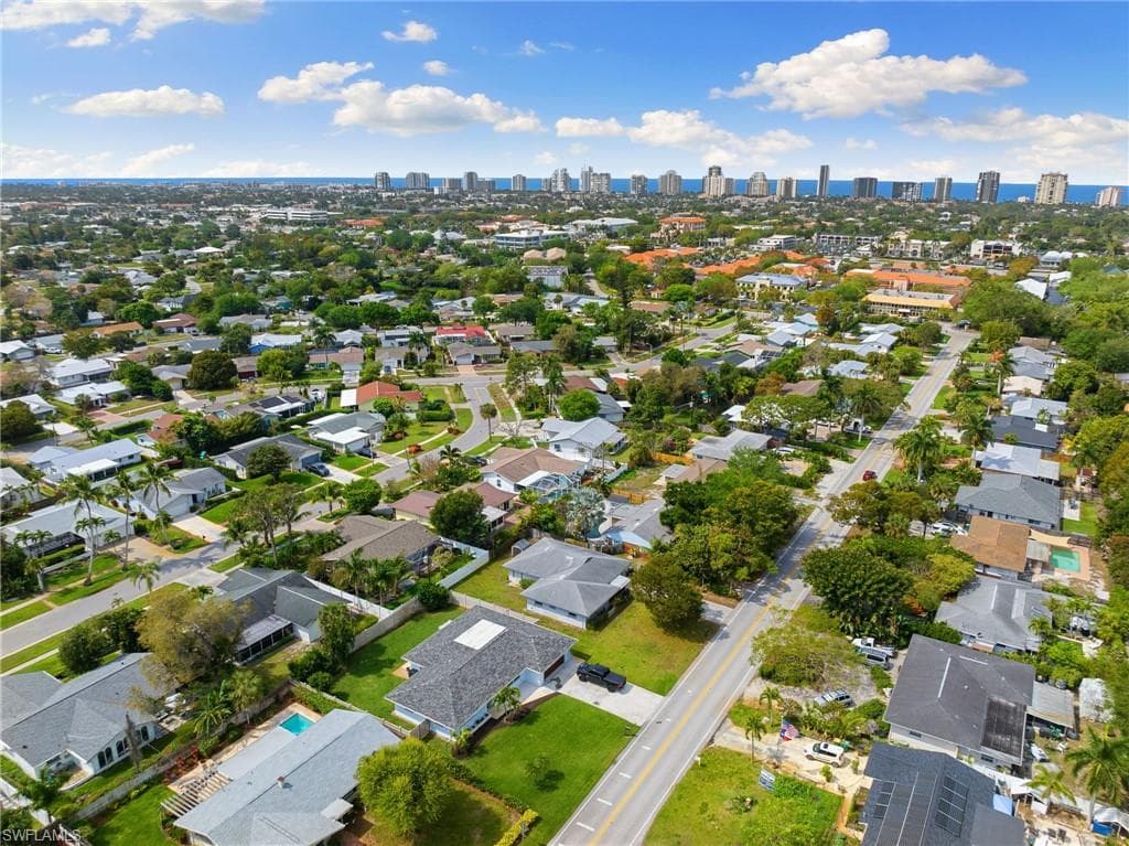 1240 Pompei Ln, Naples, FL 34103-25