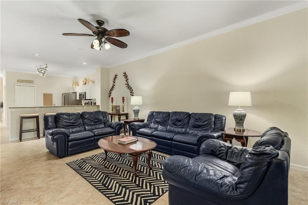 10040 Heather Ln 1404, Naples, FL 34119-11