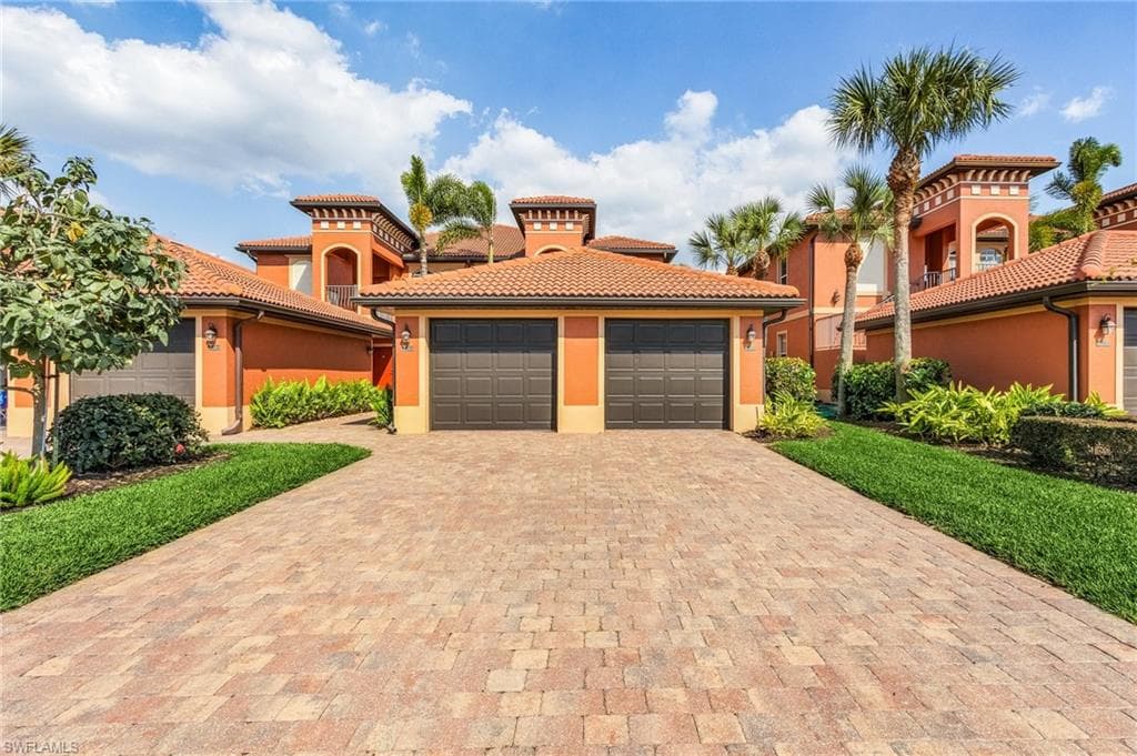 10040 Heather Ln 1404, Naples, FL 34119-24