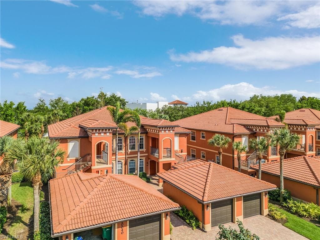 10040 Heather Ln 1404, Naples, FL 34119-25