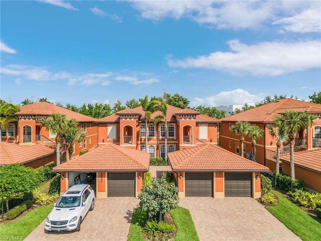10040 Heather Ln 1404, Naples, FL 34119-2