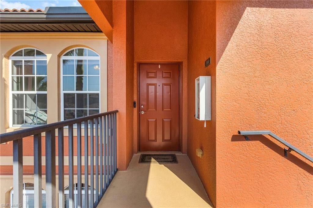 10040 Heather Ln 1404, Naples, FL 34119-5
