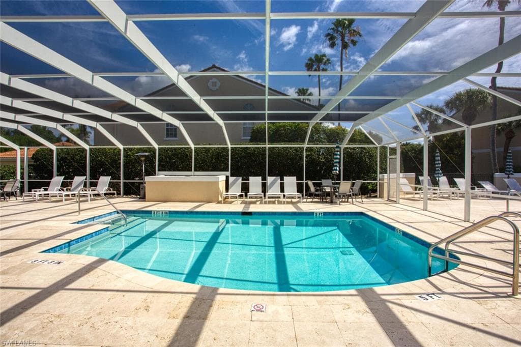 8365 Excalibur Cir K6, Naples, FL 34108-18