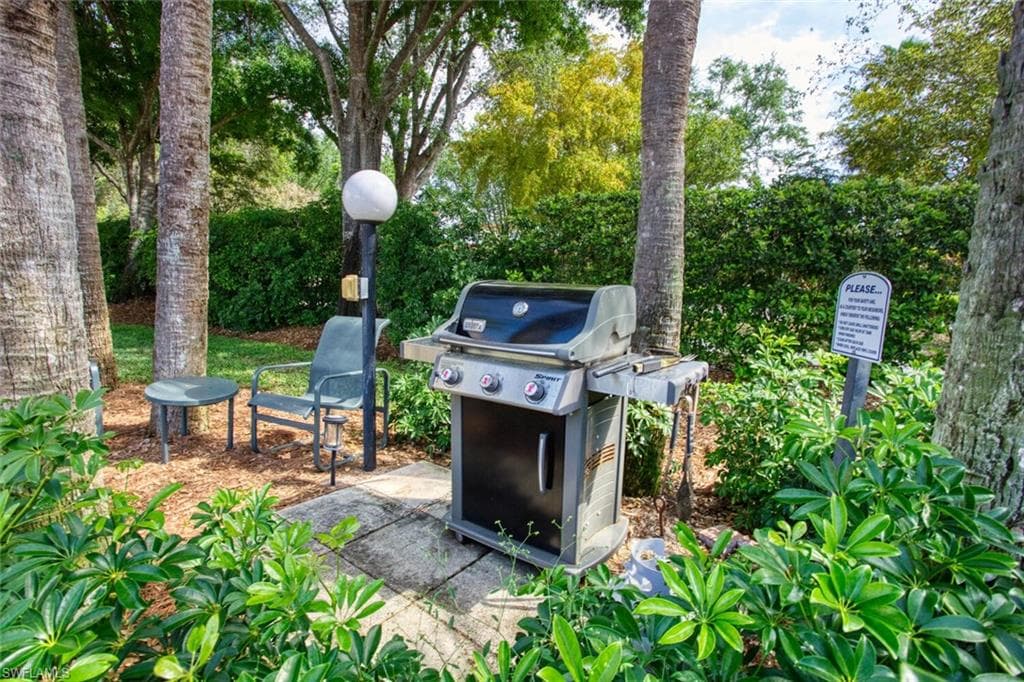 8365 Excalibur Cir K6, Naples, FL 34108-21