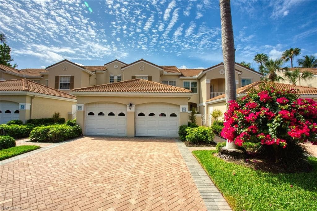 8365 Excalibur Cir K6, Naples, FL 34108-2
