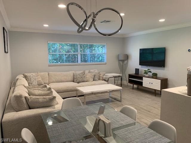 683 102nd Ave N, Naples, FL 34108-7