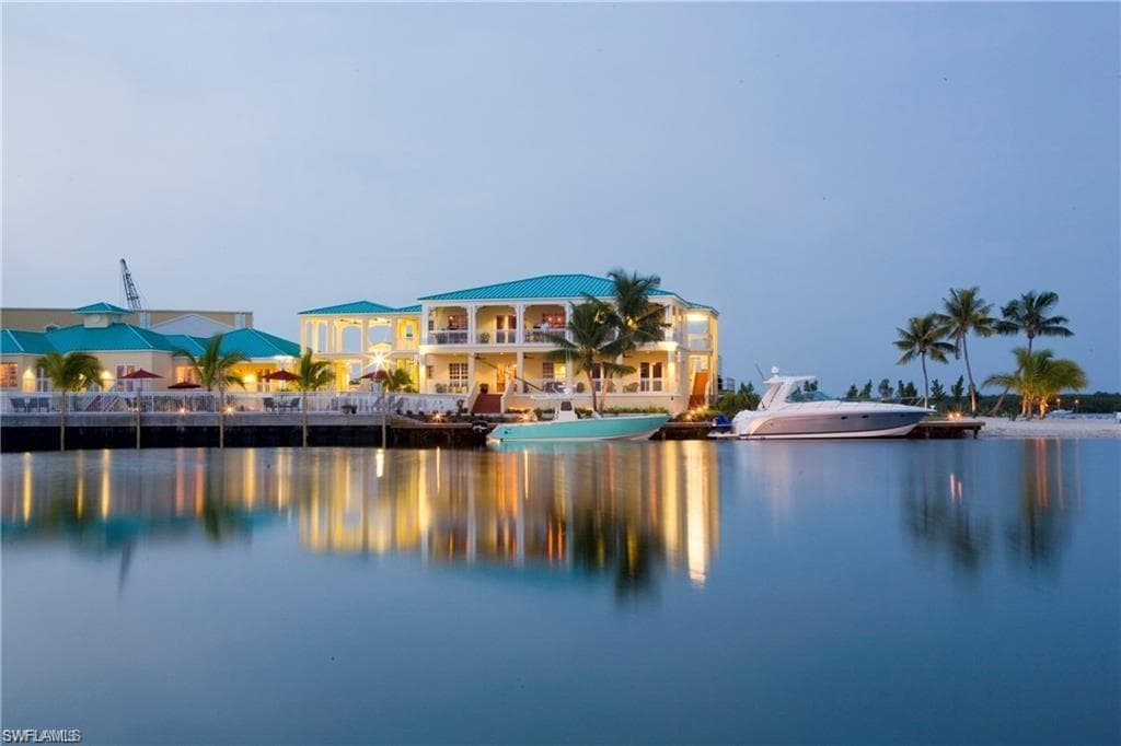 477 North Rd, Naples, FL 34104-1