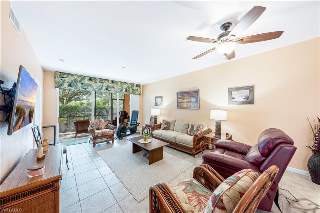10024 Heather Ln 1001, Naples, FL 34119-4