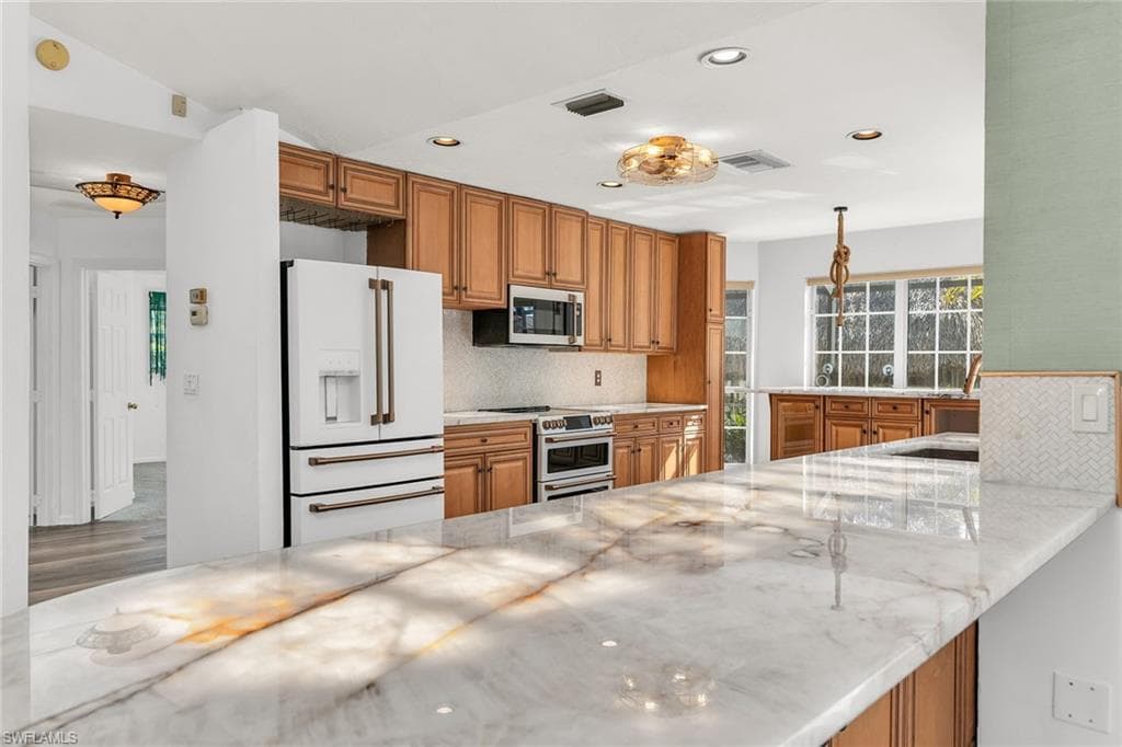 1601 Orleans Ct, Marco Island, FL 34145-9