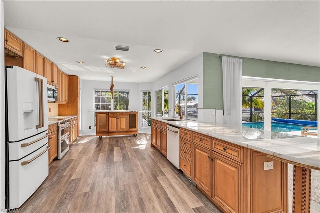 1601 Orleans Ct, Marco Island, FL 34145-10