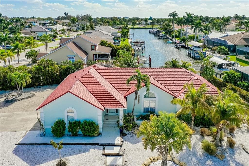 1601 Orleans Ct, Marco Island, FL 34145-3
