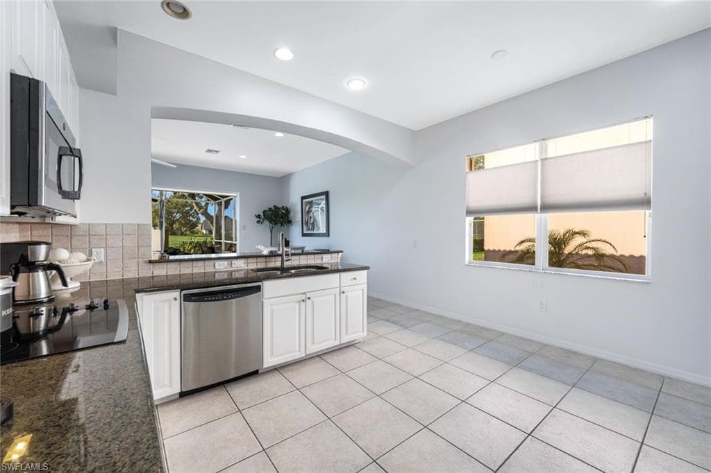 9155 Spanish Moss Way, Bonita Springs, FL 34135-8