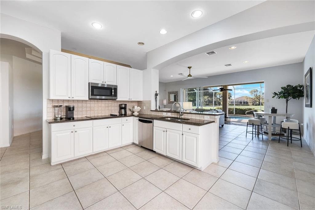 9155 Spanish Moss Way, Bonita Springs, FL 34135-9