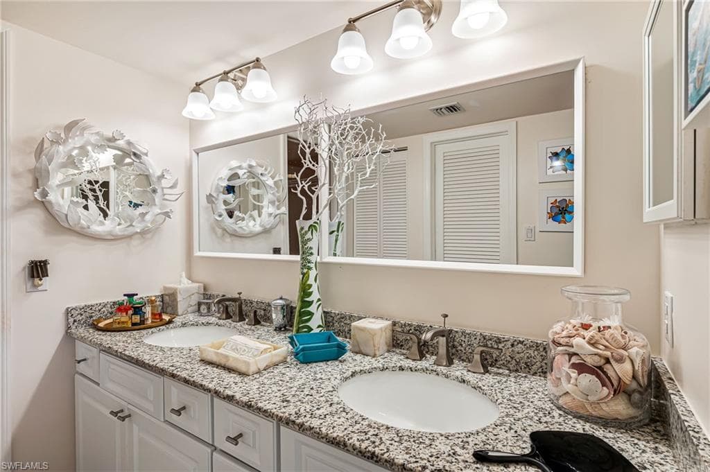 6573 Marissa Loop 303, Naples, FL 34108-16
