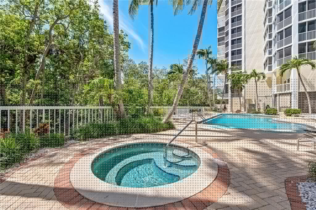 6573 Marissa Loop 303, Naples, FL 34108-26