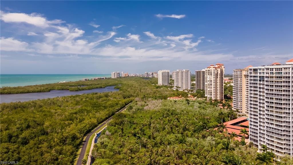 6573 Marissa Loop 303, Naples, FL 34108-30