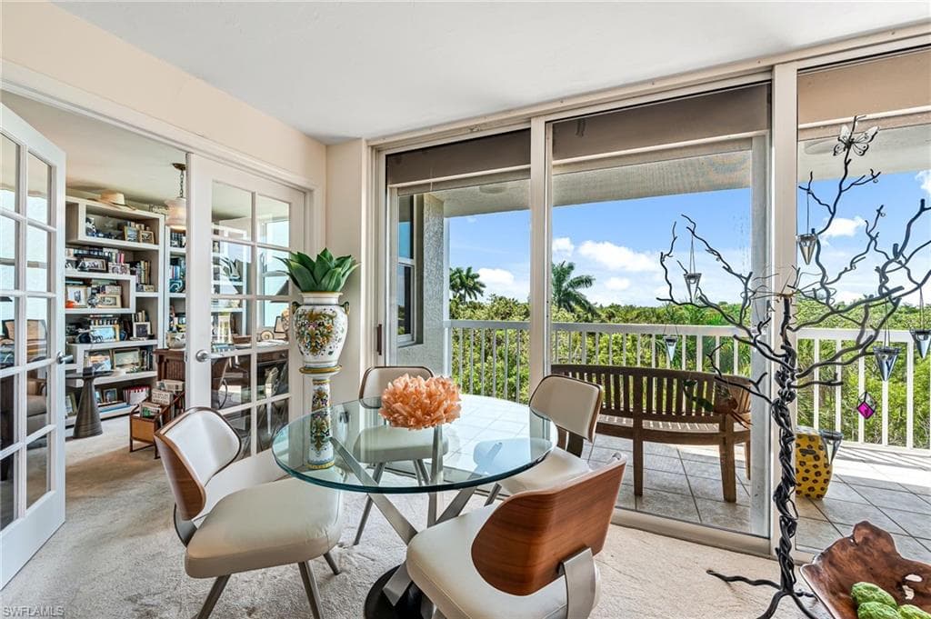 6573 Marissa Loop 303, Naples, FL 34108-5