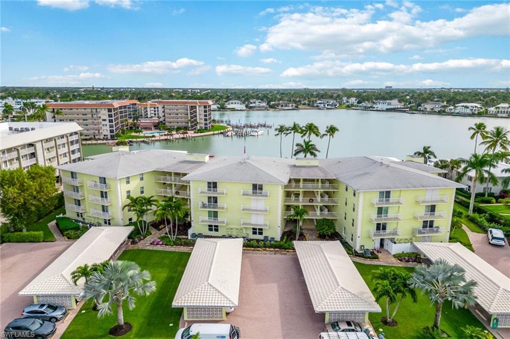 2850 Gulf Shore Blvd N 102, Naples, FL 34103-23