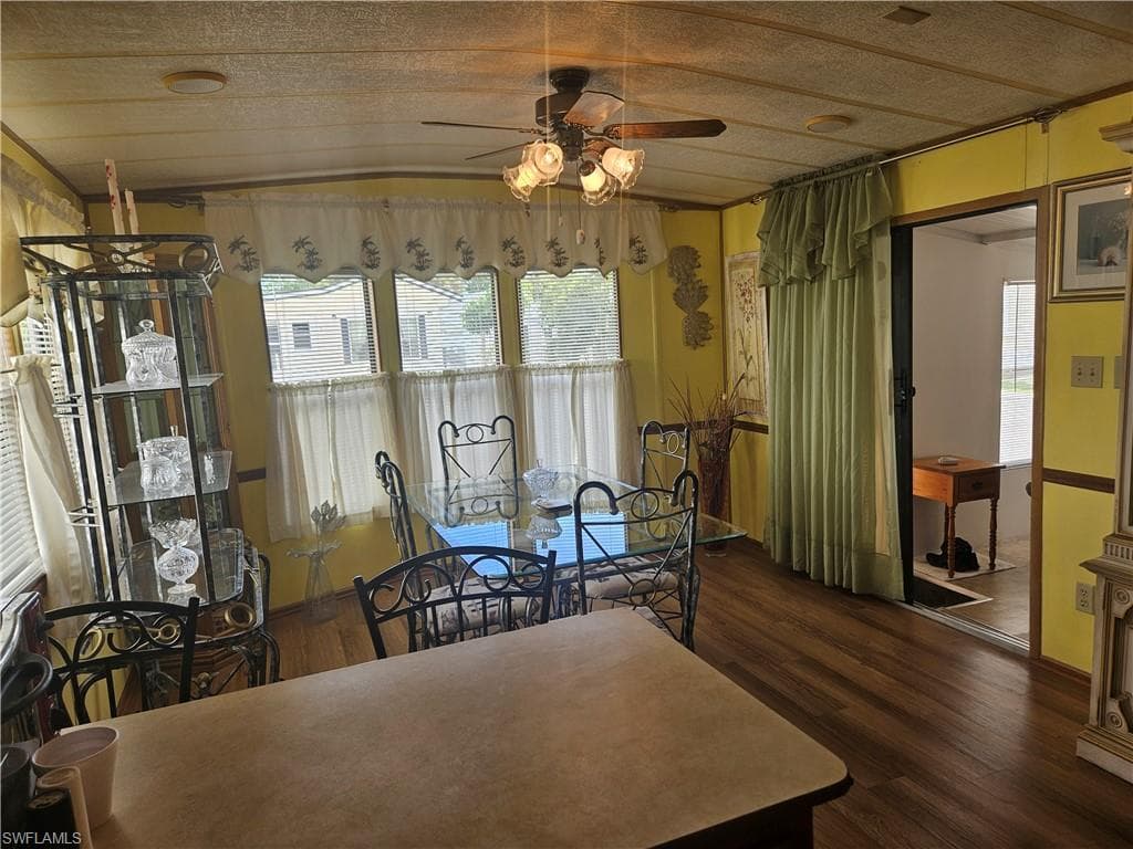 4 Onyx Dr 4-o, Naples, FL 34114-4