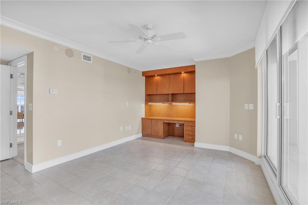 4021 Gulf Shore Blvd N 1904, Naples, FL 34103-19