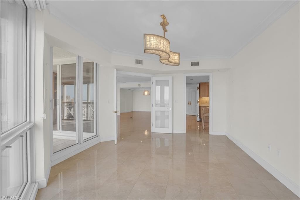 4021 Gulf Shore Blvd N 1904, Naples, FL 34103-7