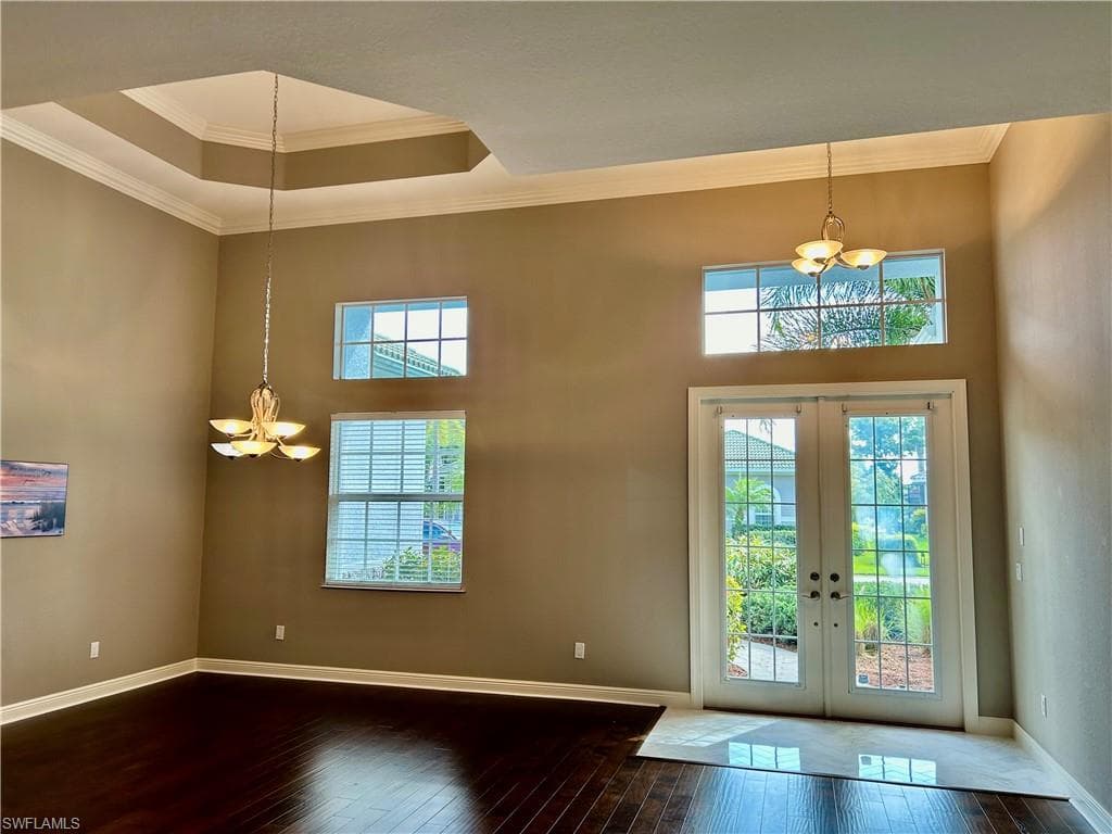 10283 Avonleigh Dr, Bonita Springs, FL 34135-10